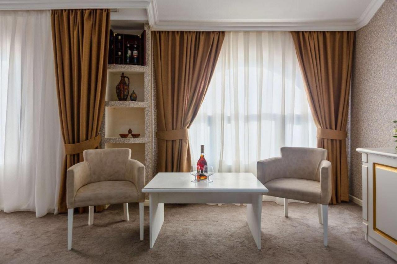 Maris Hotel Baku Luaran gambar